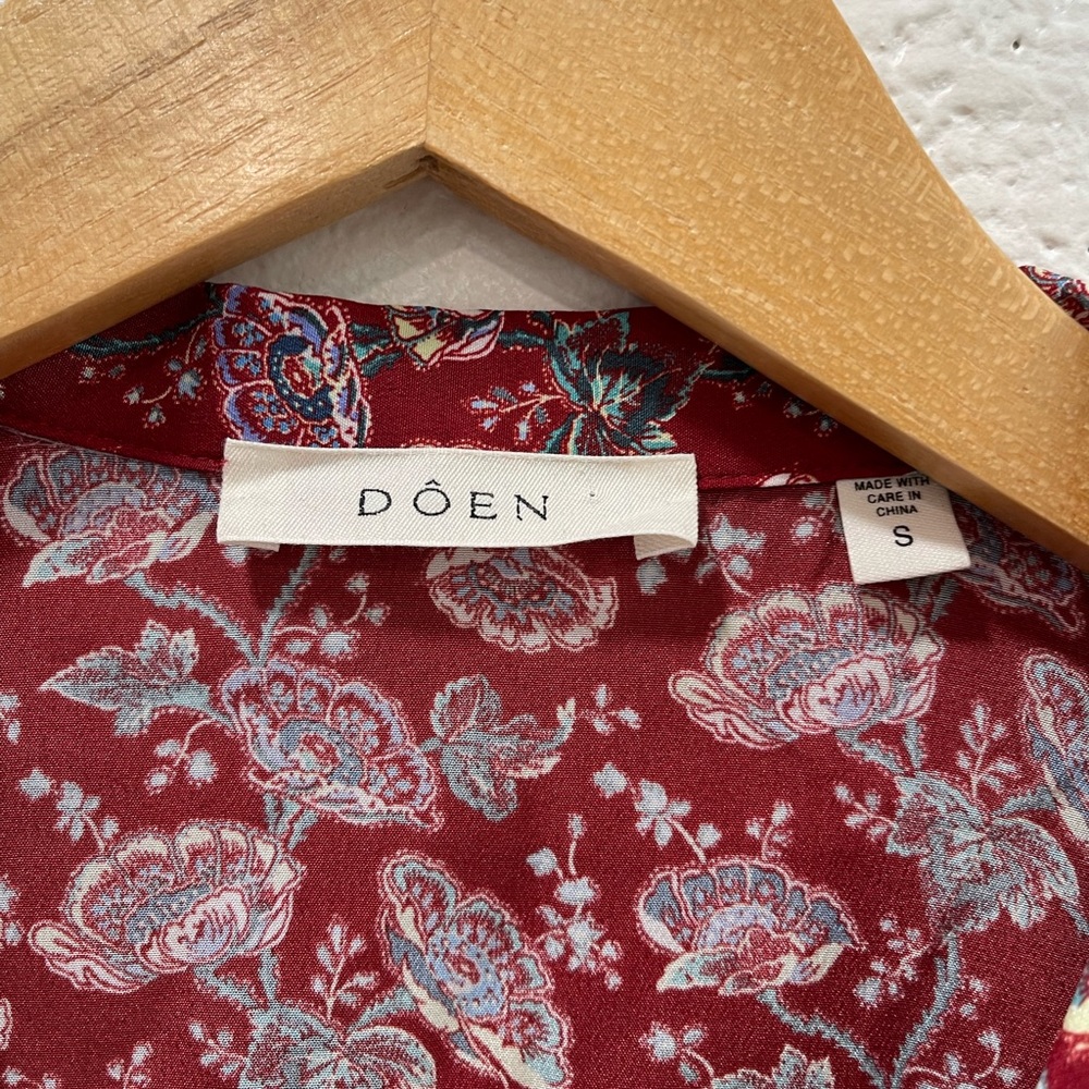 Doen Abena Top Garnet Arbor Rose Floral - Picture 3 of 6